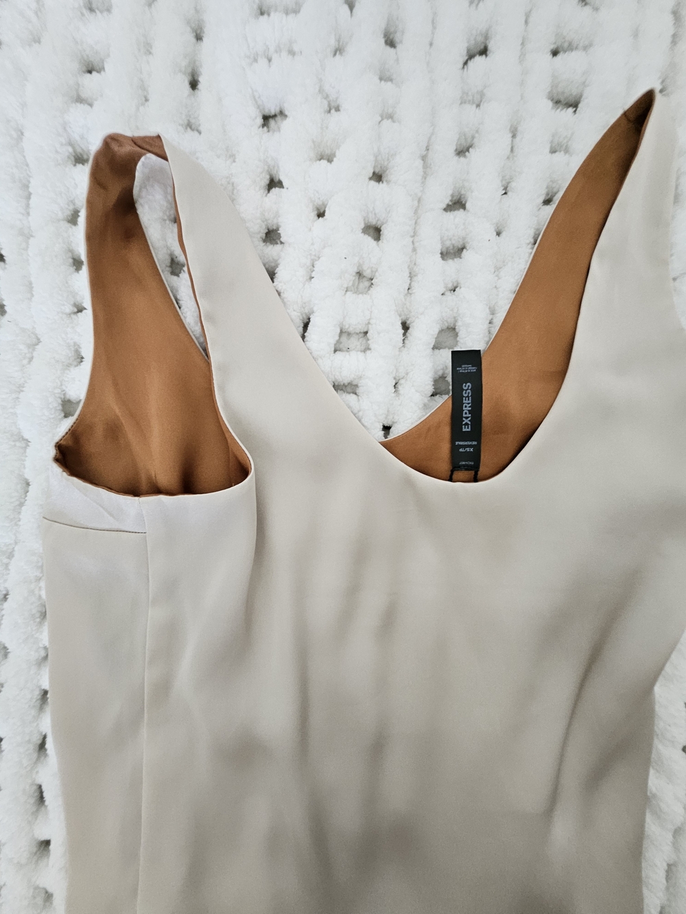 Reversable XS Express Cream/Tan Satin Scoop Neck Tank - Picture 9 of 9